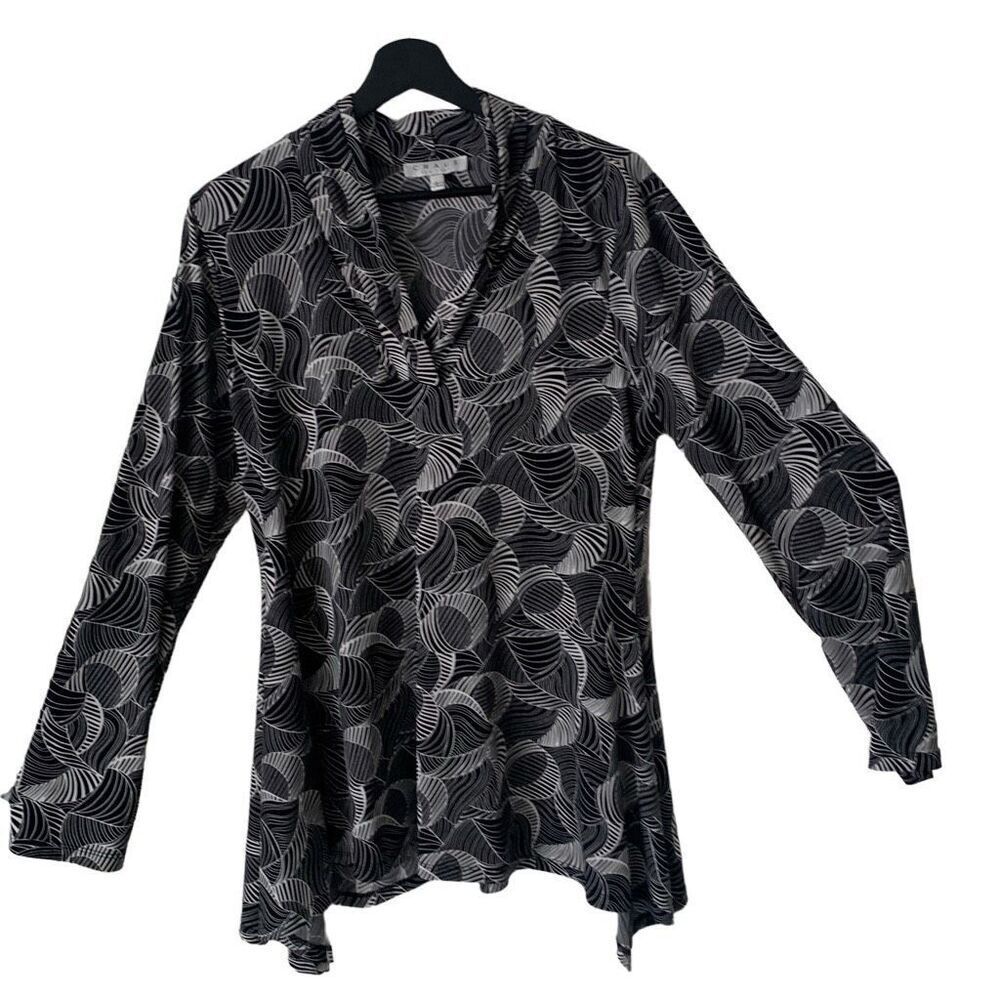 Pre Owned Women’s Chaus New York Long Sleeve Blouse Sz Lg Abstract City Style